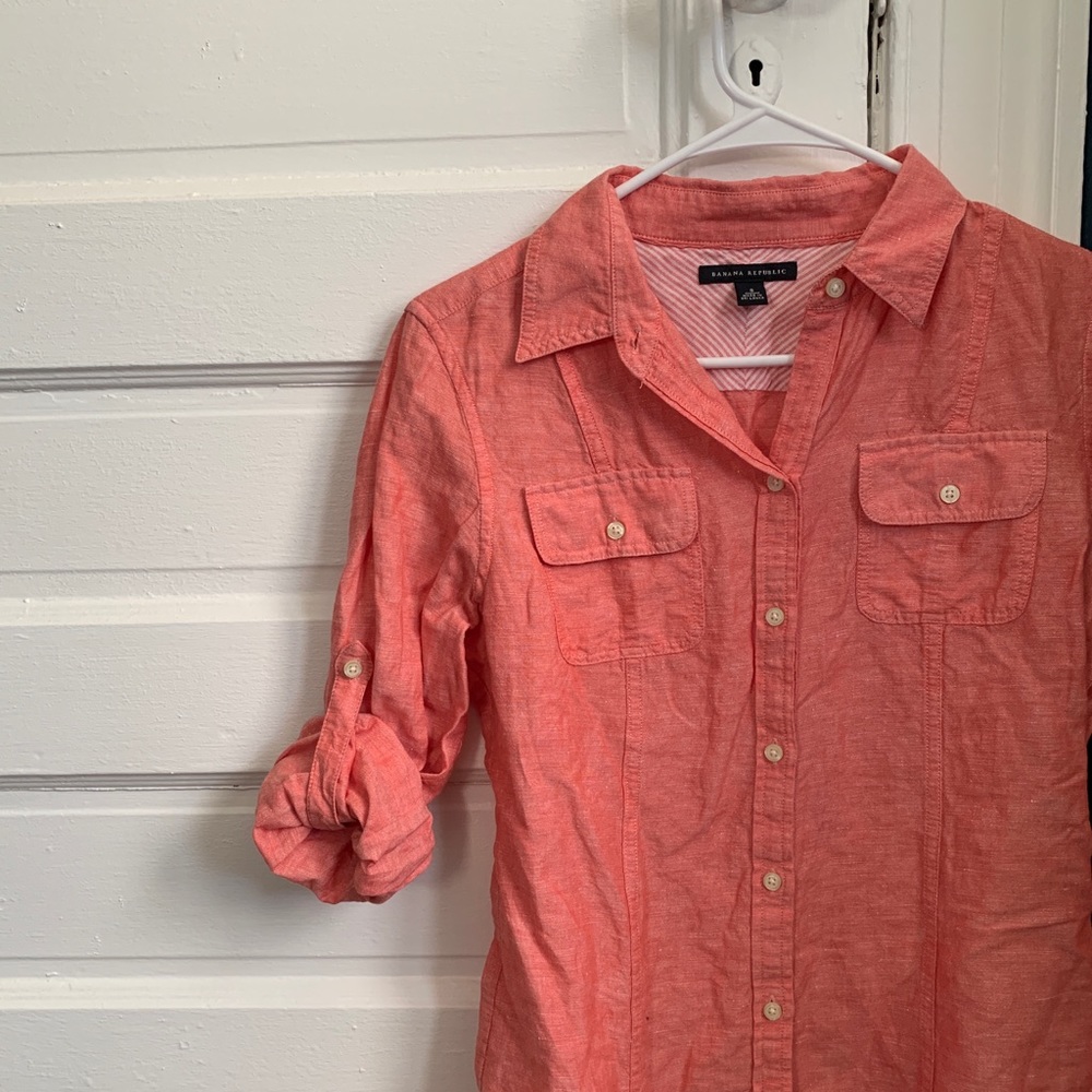 Banana Republic peach linen button up